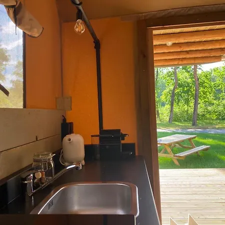 Safaritent, Ranger Lodge, 6 Personen Campismo de Luxo *
